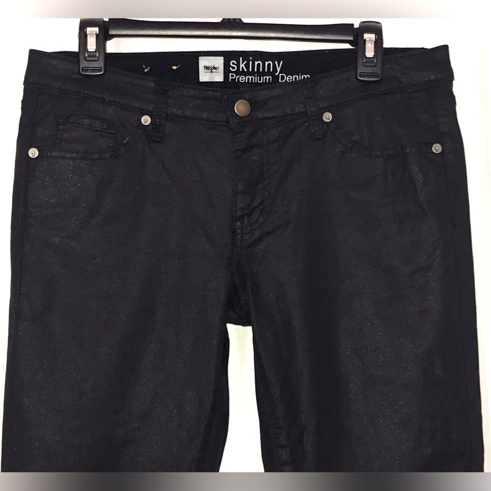 Sz 8 Mossimo | Black | Skinny Premium Denim